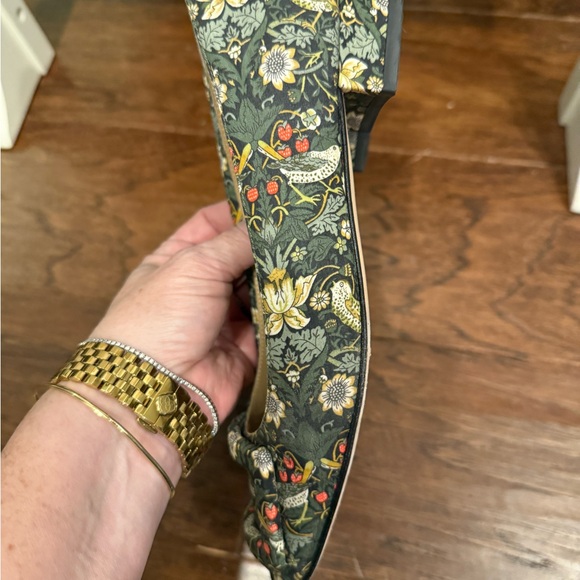 Ann Mashburn Liberty London Buckle Flat - Picture 3 of 6